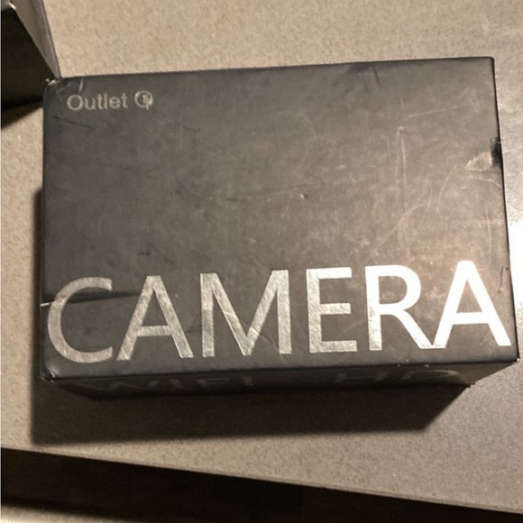 Hidden Camera WiFi Spy Wall Charger Nanny Cam with USB Fast Charger Outlet HD 10 - Picture 7 of 9